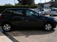 Usata Dacia Sandero Acces 95 CV (69 kW) 2019 Nero Berlina