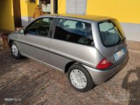Usata Lancia Ypsilon 2000 Grigio Utilitaria