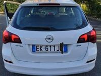 Usata Opel Astra 110 CV (80 kW) 2011 Station wagon