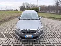 Usata Skoda Roomster Elegance 105 CV (77 kW) 2012 Grigio Monovolume