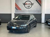 Usata VW Golf VIII Life 110 CV (80 kW) 2024 Grigio Berlina