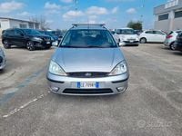 Usata Ford Focus Ambiente 100 CV (73 kW) 2003 Grigio Station wagon