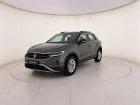 Usata VW T-Roc Life 116 CV (85 kW) 2025 Indium grey metallizzato nero SUV