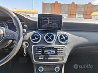 Usata Mercedes A180 Executive 103 CV (75 kW) 2015 Argento Utilitaria