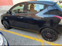 Usata Lancia Ypsilon 95 CV (69 kW) 2013 Nero Utilitaria