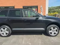Usata VW Touareg 224 CV (164 kW) 2007 Nero SUV