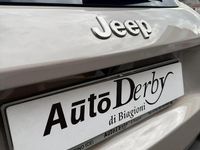 Usata Jeep Avenger Summit 100 CV (73 kW) 2023 Beige SUV