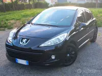 Usata Peugeot 207 73 CV (53 kW) 2013 Nero Berlina