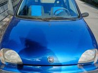 Usata Fiat 600 54 CV (39 kW) 2002 Blu Berlina