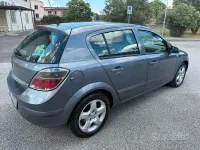 Usata Opel Astra Enjoy 90 CV (66 kW) 2007 Grigio Berlina