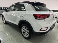 Usata VW T-Roc Life 110 CV (80 kW) 2022 Bianco SUV