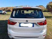 Usata BMW 218 Gran Tourer Sport Line 150 CV (110 kW) 2016 Bianco Monovolume