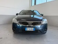 Usata Kia Ceed EX 109 CV (80 kW) 2009 Blu Utilitaria