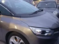 Usata Renault Scénic 110 CV (80 kW) 2019 Grigio Monovolume
