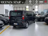 Usata Renault Trafic 150 CV (110 kW) 2024 Grigio Monovolume