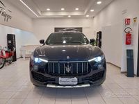Usata Maserati Levante 275 CV (202 kW) 2016 Blu SUV