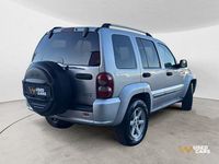Usata Jeep Cherokee Sport 163 CV (119 kW) 2005 Argento SUV
