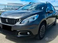 Usata Peugeot 2008 Active 99 CV (72 kW) 2016 Grigio SUV
