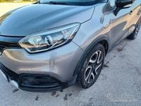 Usata Renault Captur 90 CV (66 kW) 2016 Grigio SUV