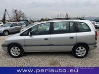 Usata Opel Zafira 101 CV (74 kW) 1999 Grigio Monovolume