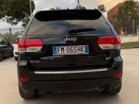 Używany Jeep Grand Cherokee Overland 250 KM (183 kW) 2017 Czarny SUV