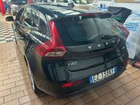 Usata Volvo V40 Kinetic 114 CV (83 kW) 2015 Nero Station wagon