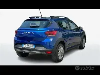 Usata Dacia Sandero Comfort 91 CV (66 kW) 2023 Blu scuro Berlina