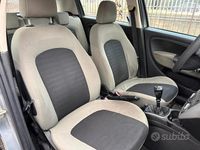Usado Fiat Grande Punto Dynamic 75 HP (55 kW) 2006 Cinzento Citadino