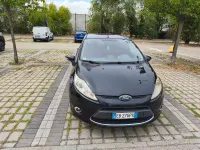 Usata Ford Fiesta 97 CV (71 kW) 2011 Nero Berlina