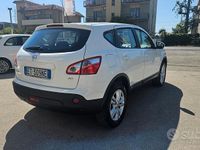 Usata Nissan Qashqai Tekna 110 CV (80 kW) 2013 Bianco SUV