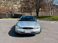 Usata Ford Mondeo 131 CV (96 kW) 1998 Grigio Berlina