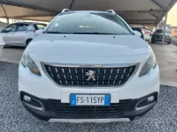 Usata Peugeot 2008 Allure 110 CV (80 kW) 2019 Bianco SUV