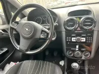 Usata Opel Corsa 85 CV (62 kW) 2010 Bluazzurro Utilitaria