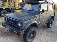 Begagnad Suzuki Samurai 64 HK (47 kW) 1988 Grå SUV