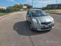 Usata Toyota Yaris 87 CV (63 kW) 2008 Grigio Utilitaria