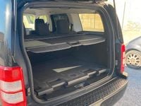 Usata Dodge Nitro 177 CV (130 kW) 2008 Nero SUV