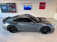 Begagnad Porsche 911 Carrera 394 HK (289 kW) 2024 Grå Sportkupé