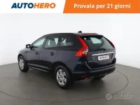 Usata Volvo XC60 Kinetic 190 CV (139 kW) 2015 Bluazzurro SUV