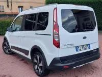 Usata Ford Tourneo Connect Active 120 CV (88 kW) 2022 Bianco Monovolume