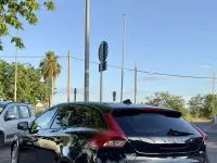 Usata Volvo V40 Kinetic 120 CV (88 kW) 2017 Nero Berlina