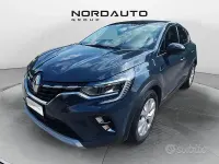 Usata Renault Captur Intens 101 CV (74 kW) 2020 Grigio SUV