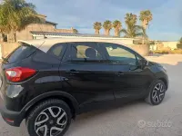Usata Renault Captur 90 CV (66 kW) 2017 Nero SUV