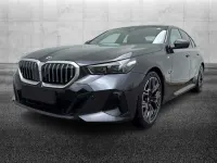 Usata BMW 520 M Sport 197 CV (144 kW) 2025 Grigio Berlina