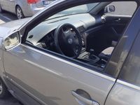 Usata VW Passat 101 CV (74 kW) 2004 Grigio Berlina