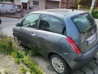 Usata Lancia Ypsilon 70 CV (51 kW) 2004 Grigio Utilitaria