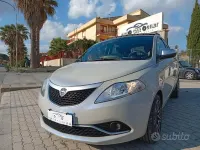 Usata Lancia Ypsilon Platinum 69 CV (50 kW) 2016 Grigio Utilitaria