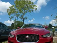 Usata Jaguar XE 180 CV (132 kW) 2016 Rosso Berlina