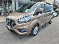 Usata Ford Tourneo Titanium 170 CV (125 kW) 2018 Grigio Monovolume