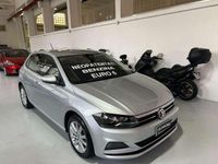 Usata VW Polo Comfortline 75 CV (55 kW) 2018 Grigio chiaro Berlina