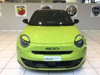 Nuova Fiat 600 Sport 145 CV (106 kW) 2026 Verde SUV
